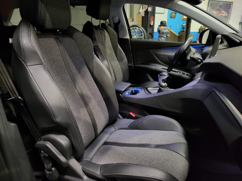 PEUGEOT 5008 II 1.5 BlueHDi 130cv PACK ALLURE 7 PLACES BVM6 KEYLESS