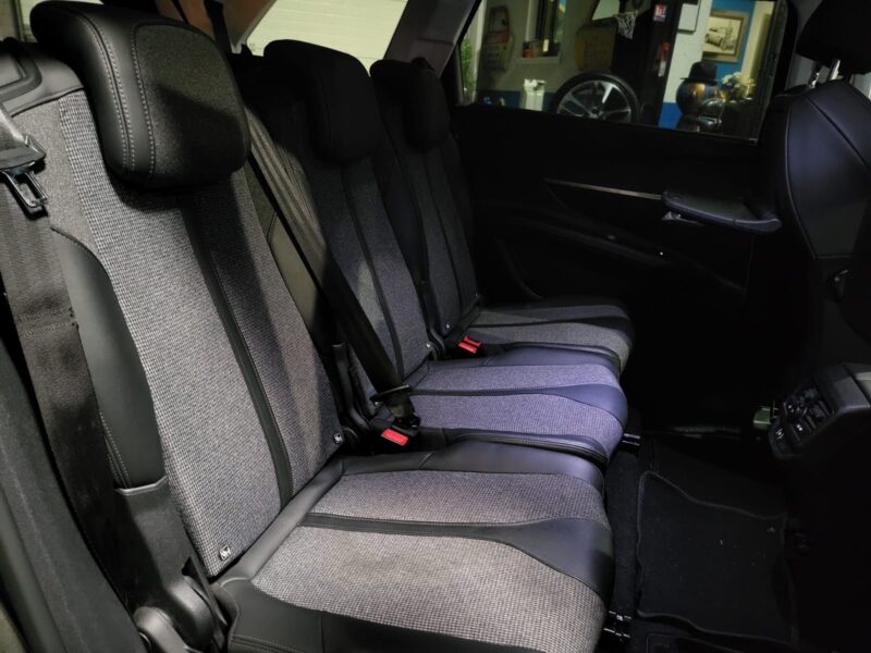 PEUGEOT 5008 II 1.5 BlueHDi 130cv PACK ALLURE 7 PLACES BVM6 KEYLESS