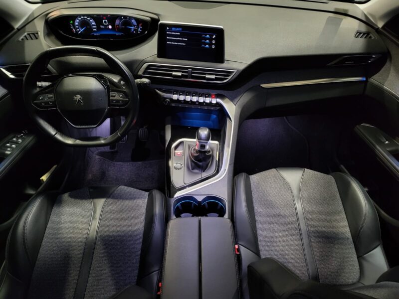 PEUGEOT 5008 II 1.5 BlueHDi 130cv PACK ALLURE 7 PLACES BVM6 KEYLESS