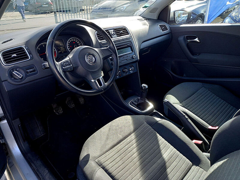 VOLKSWAGEN POLO V 2010