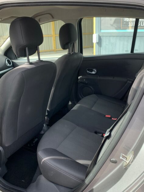 RENAULT CLIO Edition Tomtom 1.2i 75ch