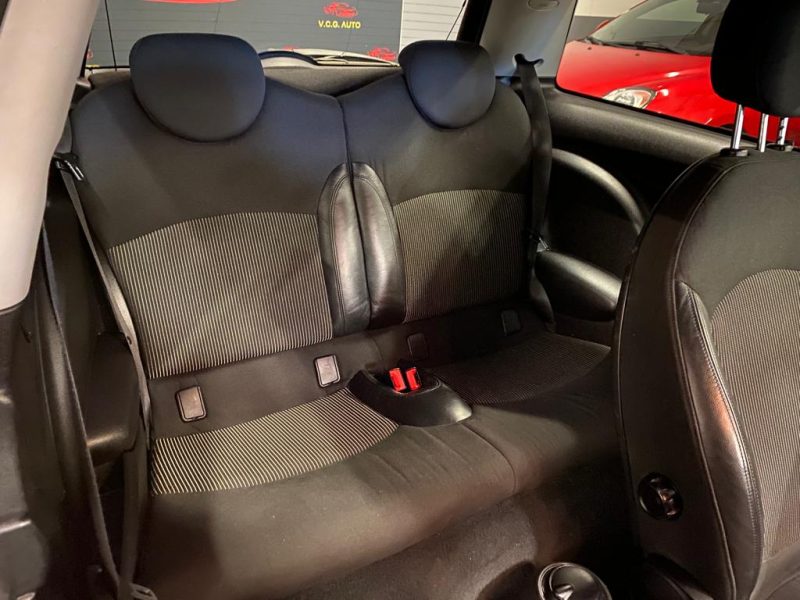 MINI Cooper 1.6i 120 Boite Automatique
