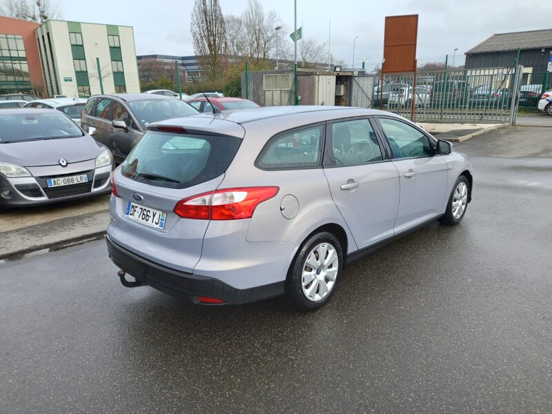 FORD FOCUS III Turnier 2014