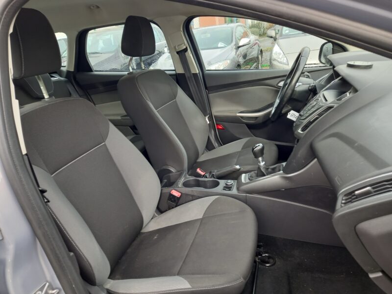 FORD FOCUS III Turnier 2014