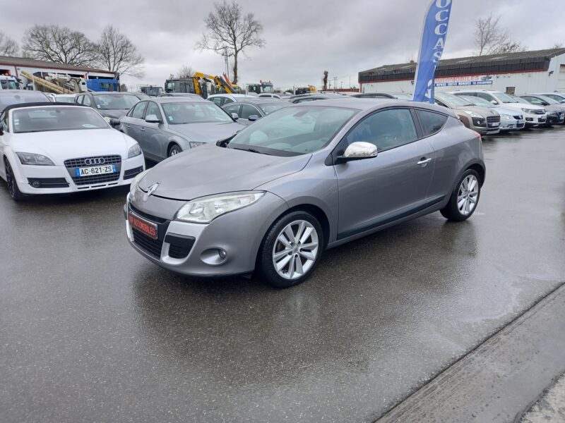RENAULT MEGANE III Coupé 2009