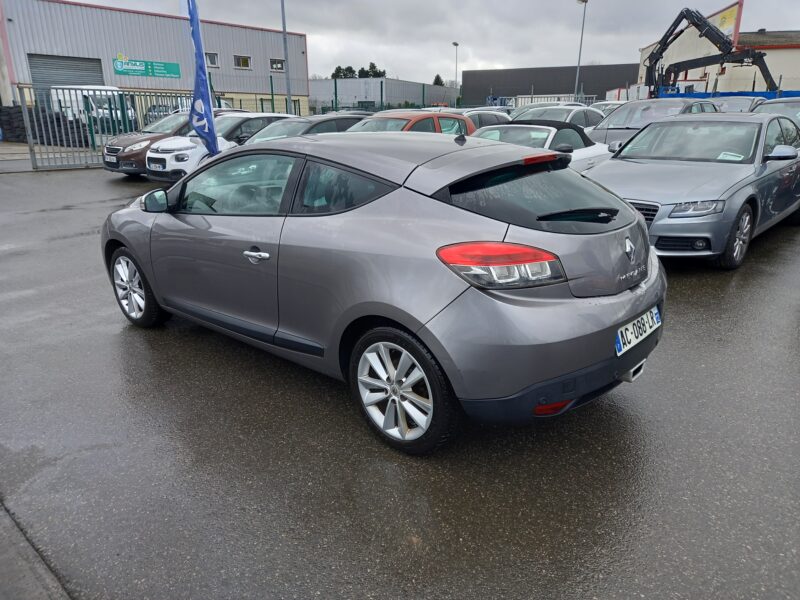 RENAULT MEGANE III Coupé 2009