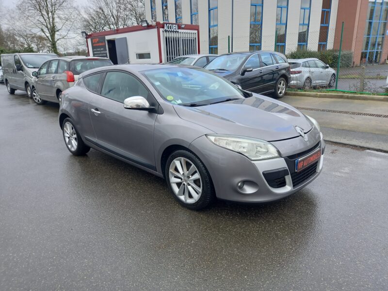 RENAULT MEGANE III Coupé 2009