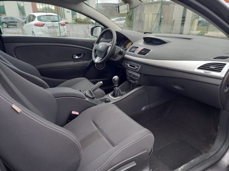 RENAULT MEGANE III Coupé 2009