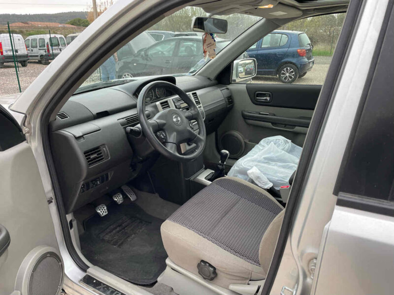 NISSAN X-Trail Phase 2 2.2 dCi 4x4 136cv