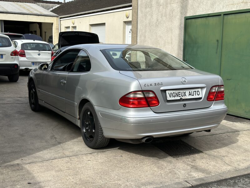 MERCEDES BENZ CLK 200 BOITE AUTO PAYER EN 4 X 