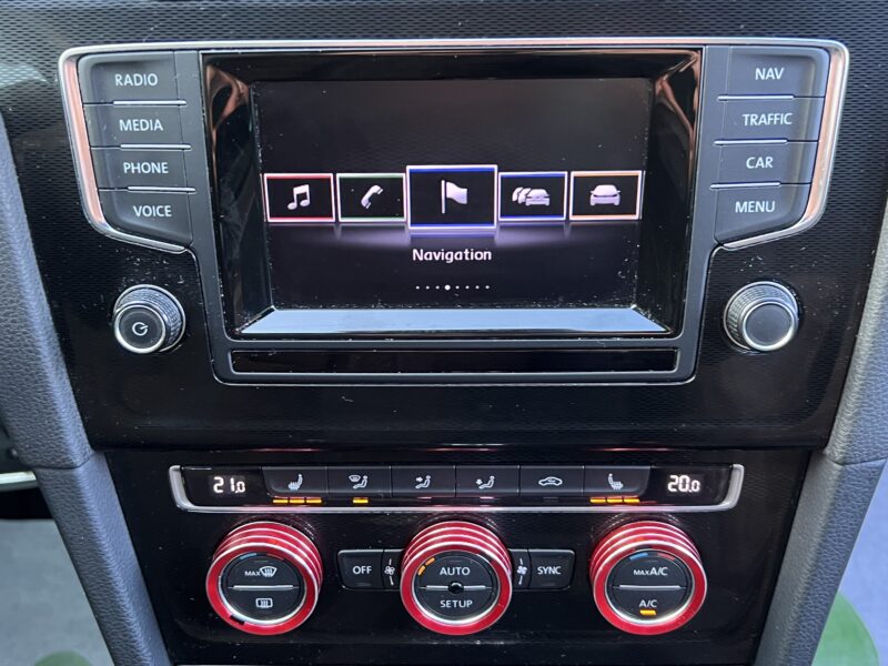 VOLKSWAGEN GOLF 7 VII GTI PERFORMANCE 2.0 TSI 230 BVA TOIT OUVRANT ACC DCC DYNAUDIO 5 Pt Garantie1an