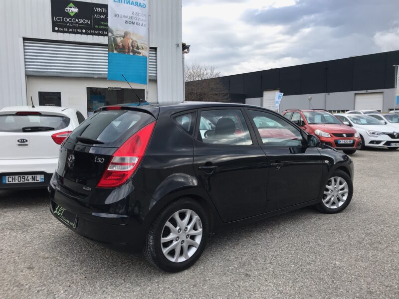 HYUNDAI i30 - PACK CONFORT 1.6 crdi 16V 115cv - GARANTIE 6 MOIS