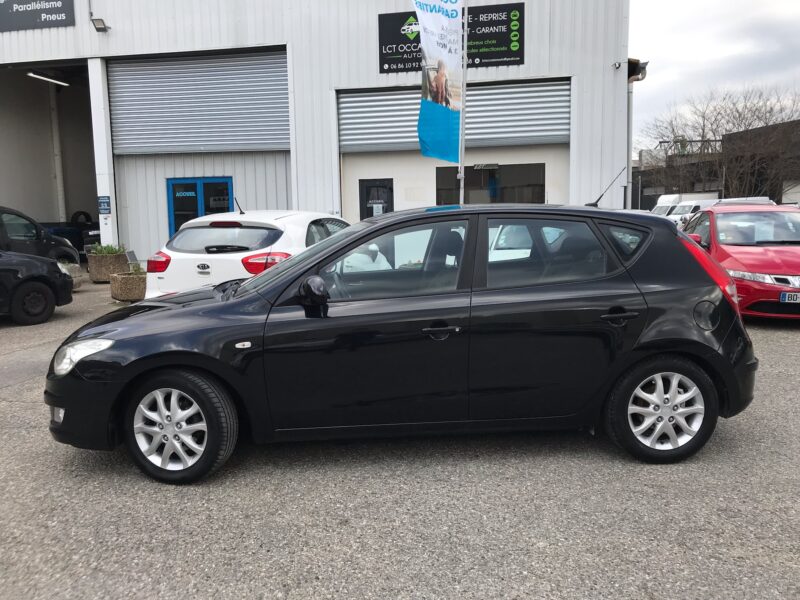 HYUNDAI i30 - PACK CONFORT 1.6 crdi 16V 115cv - GARANTIE 6 MOIS