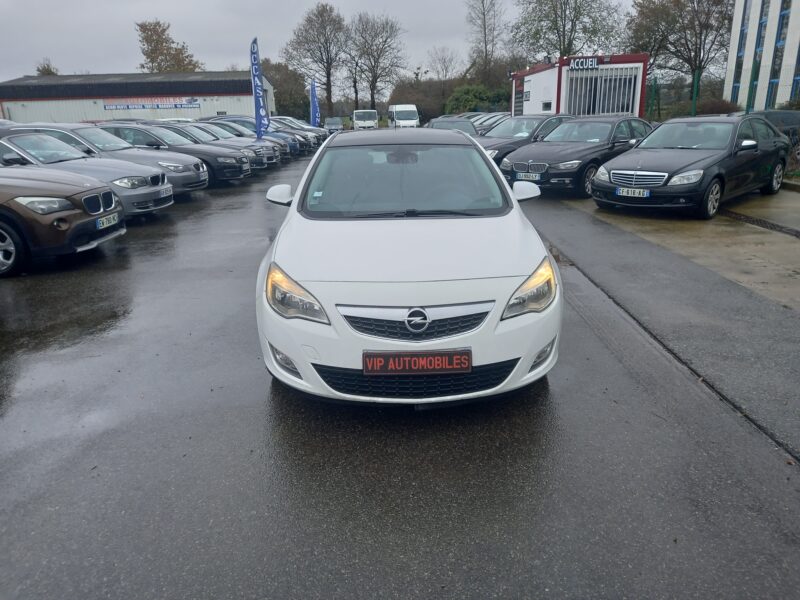 OPEL ASTRA J 2010
