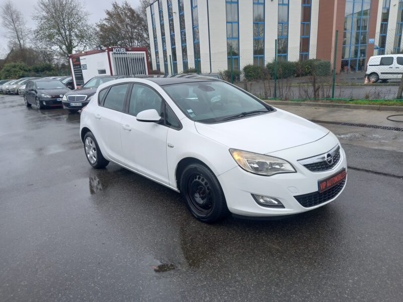 OPEL ASTRA J 2010