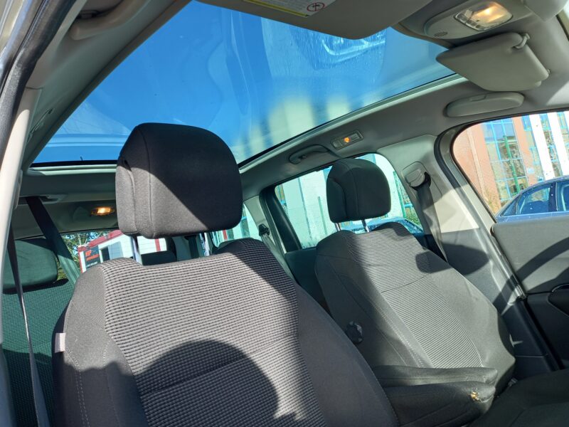 PEUGEOT 5008 2010