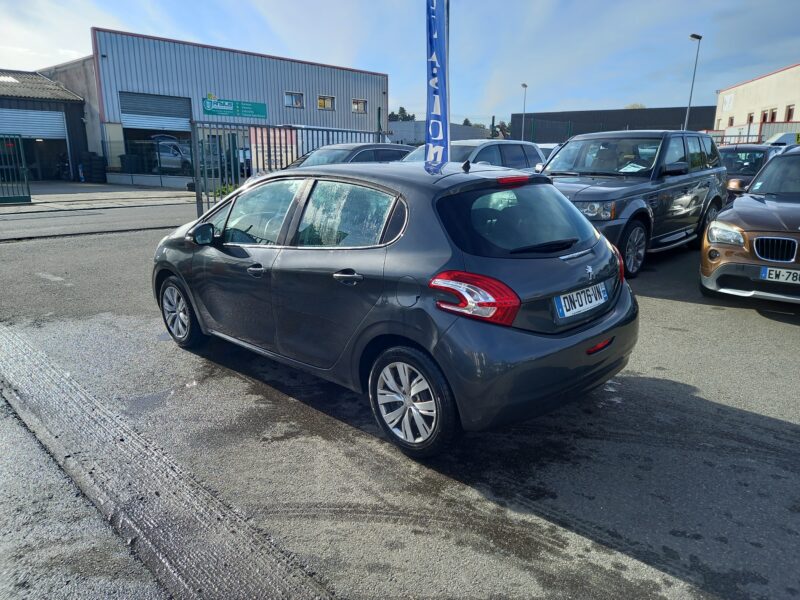 PEUGEOT 208 I 2013
