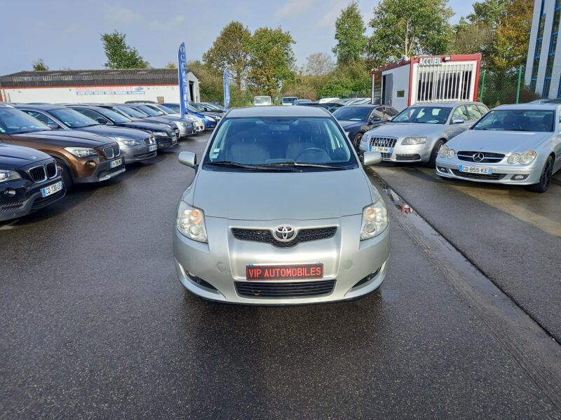 TOYOTA AURIS 2008