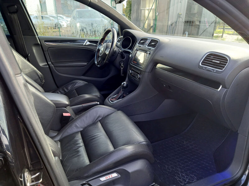 VOLKSWAGEN GOLF VI 2009