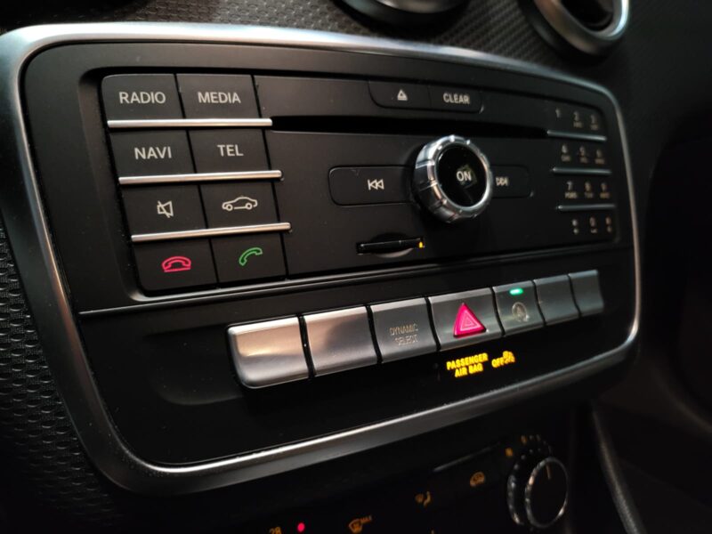 MERCEDES CLASSE A 180 122CV INSPIRATION 7G-DCT KEYLESS GO / PARK ASSYST