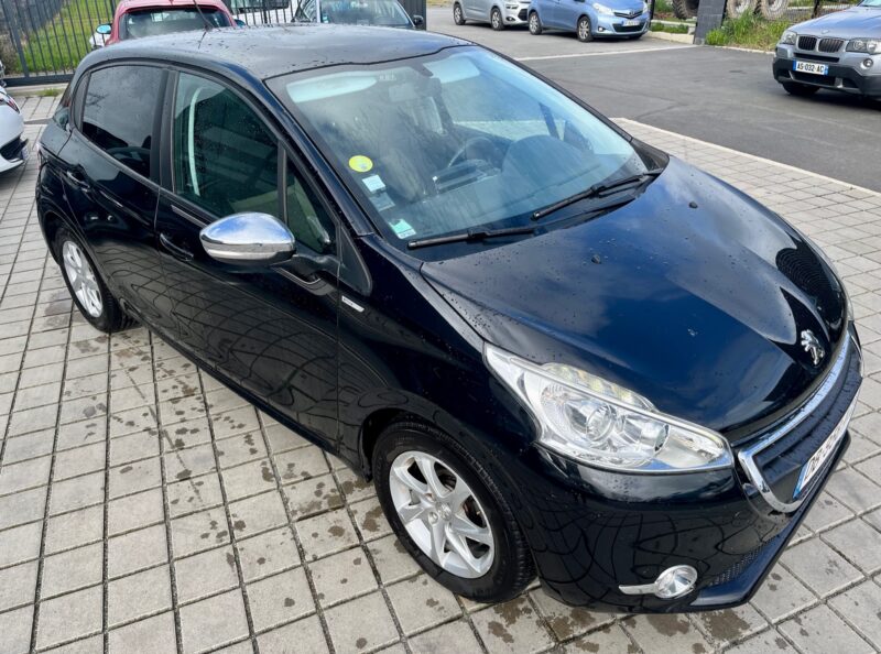 PEUGEOT 208 I 2013