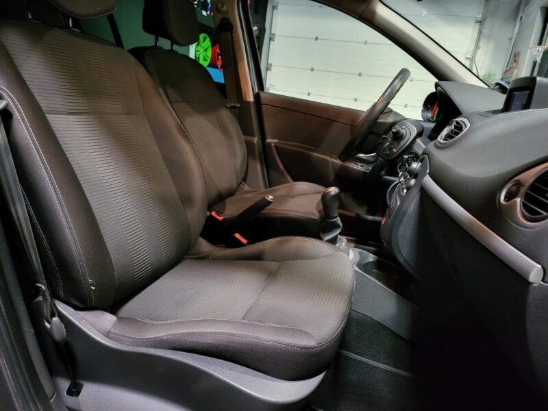 RENAULT CLIO III 1.5 dCi 70cv DYNAMIC TOMTOM BVM5 DISTRIBUTION OK