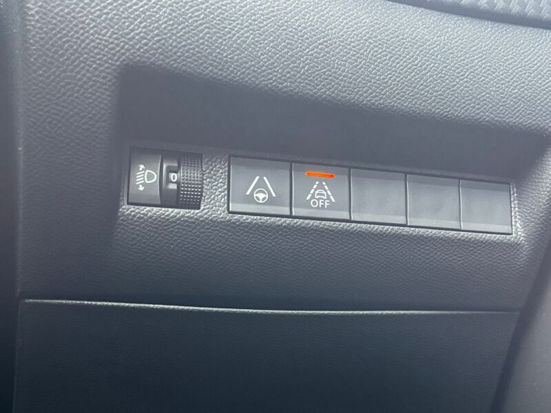 PEUGEOT 208 1.2 PURETECH 101cv-GARANTIE 30 MOIS 