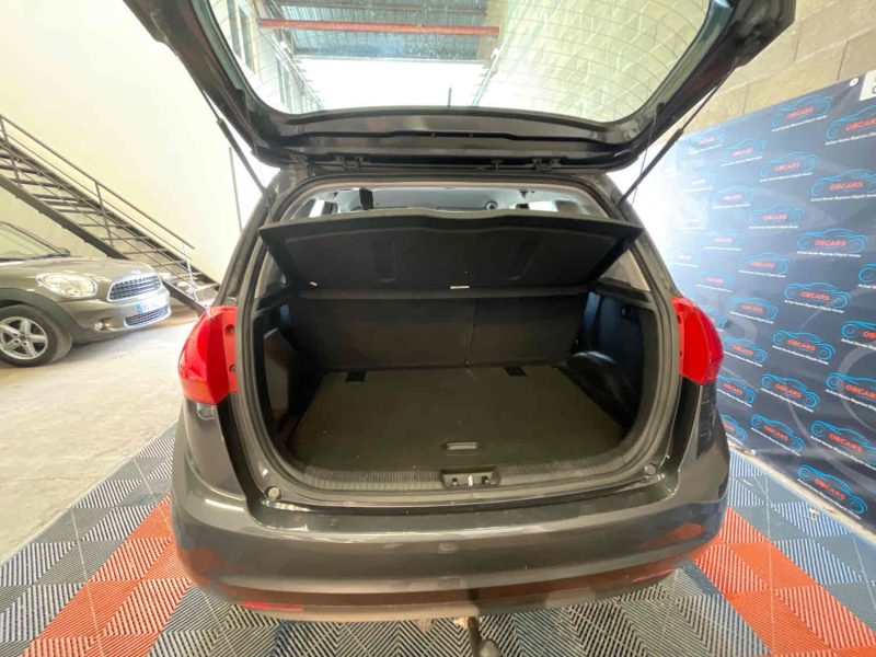 KIA VENGA 1.4 CRDi 90 1396cm3 90cv