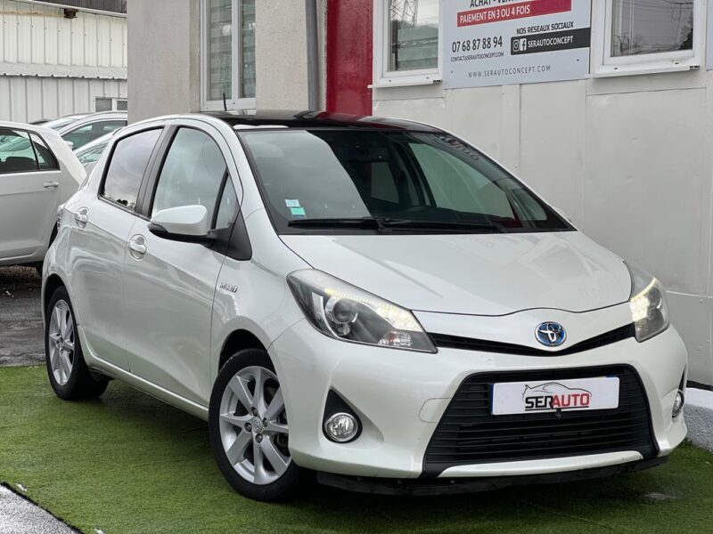 TOYOTA YARIS 2012