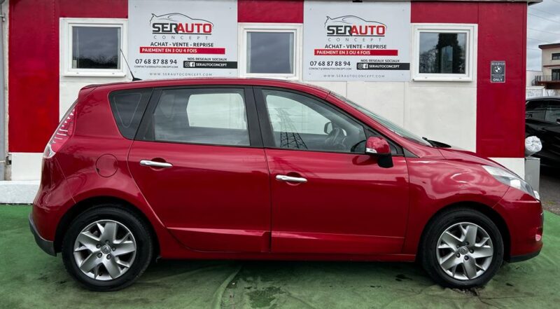 RENAULT SCÉNIC III 2011