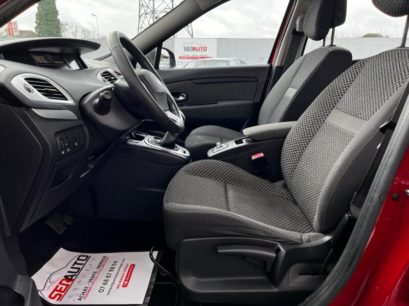 RENAULT SCÉNIC III 2011