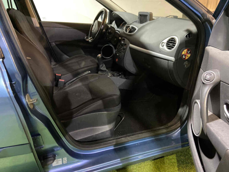 RENAULT CLIO III Grandtour 2010 1.5 dCi 86cv