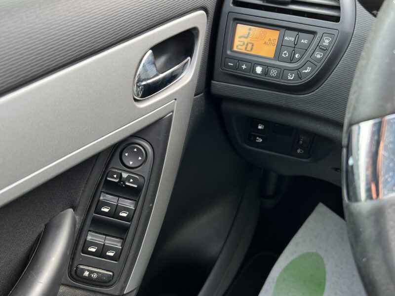 CITROEN C4 PICASSO PHASE 2 1.6 HDI 112 Cv GPS BLUETOOTH ATTELAGE BVM6 / CRIT AIR 2 - Garantie1an