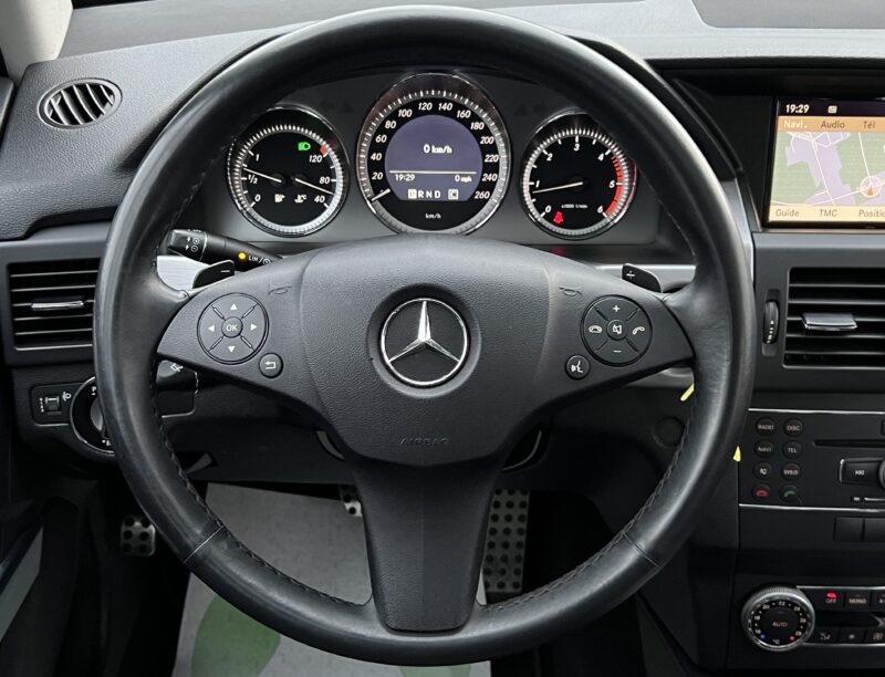 MERCEDES CLASSE GLK 220 CDI 2.2 170 Cv BOITE AUTO TOIT OUVRANT ATTELAGE GPS CRIT AIR 2 - Garantie1an