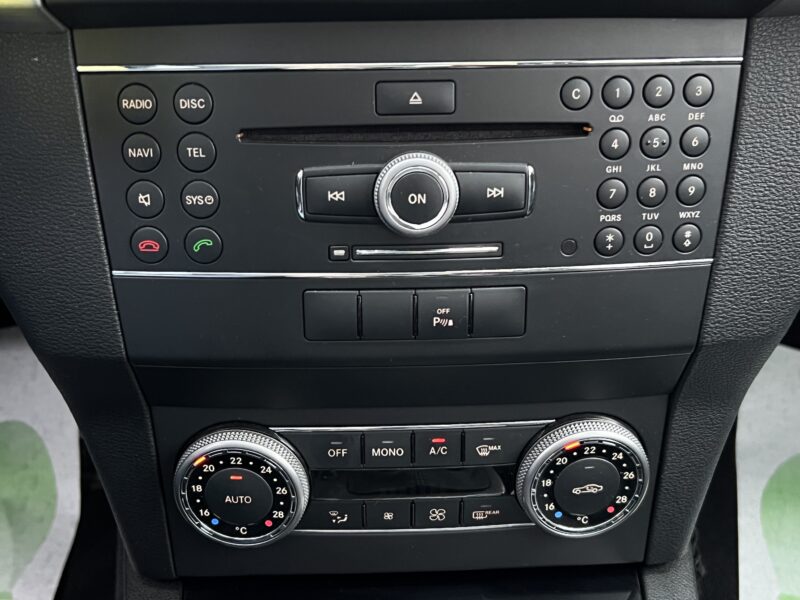 MERCEDES CLASSE GLK 220 CDI 2.2 170 Cv BOITE AUTO TOIT OUVRANT ATTELAGE GPS CRIT AIR 2 - Garantie1an