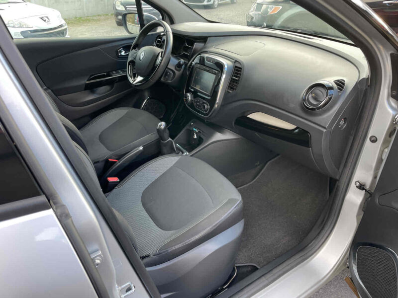 RENAULT CAPTUR  2015