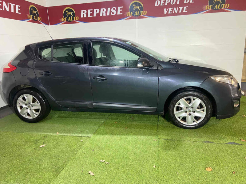 RENAULT MEGANE III 5 portes 2012 1.5 dCi 110cv