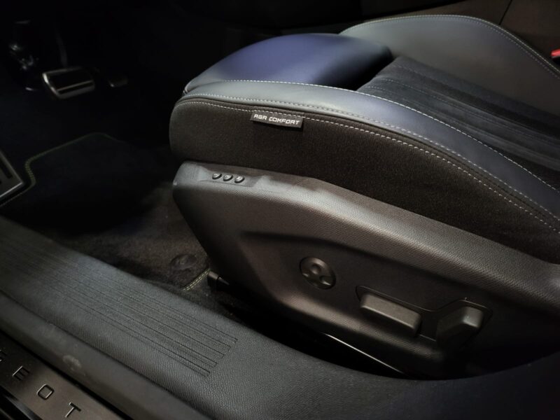 PEUGEOT 308 1.5 BlueHDi 130ch GT PACK EAT8 1950KM