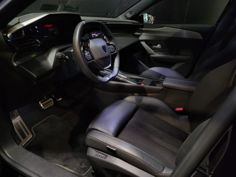 PEUGEOT 308 1.5 BlueHDi 130ch GT PACK EAT8 1950KM