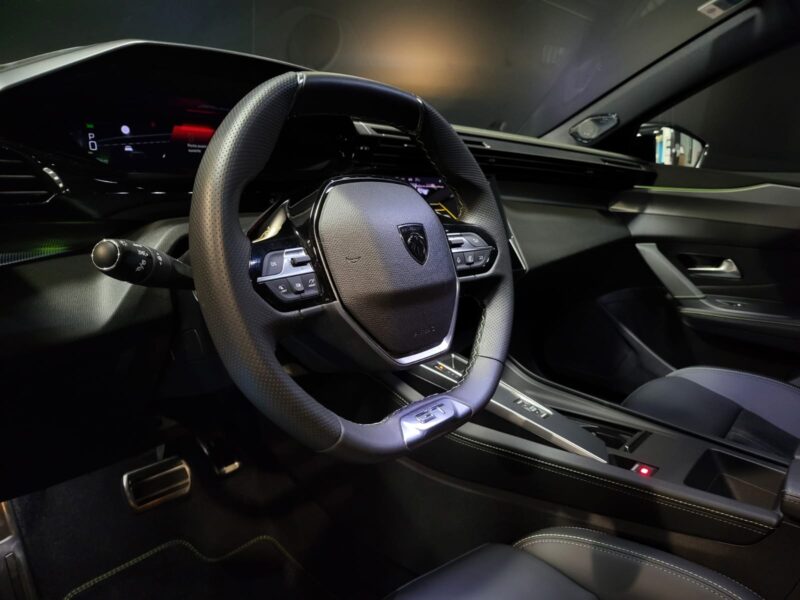 PEUGEOT 308 1.5 BlueHDi 130ch GT PACK EAT8 1950KM