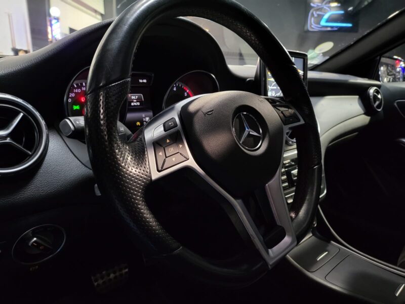 MERCEDES GLA 220 CDI 4-matic 170cv Fasination AMG