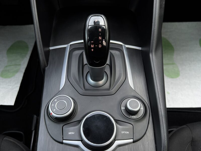 ALFA ROMEO GIULIA II II 2.2 150 Cv - BOITE AUTO ORIGINE FRANCE CRIT AIR 2 / FULL BLACK - Garantie1an