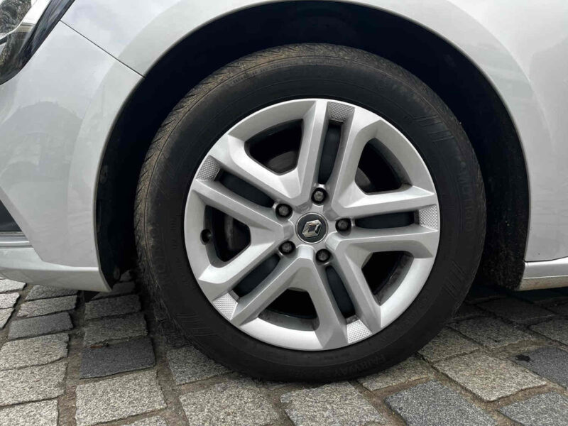 RENAULT MEGANE IV Grandtour 2017