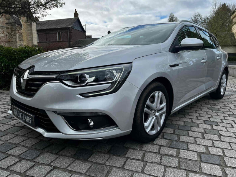 RENAULT MEGANE IV Grandtour 2017
