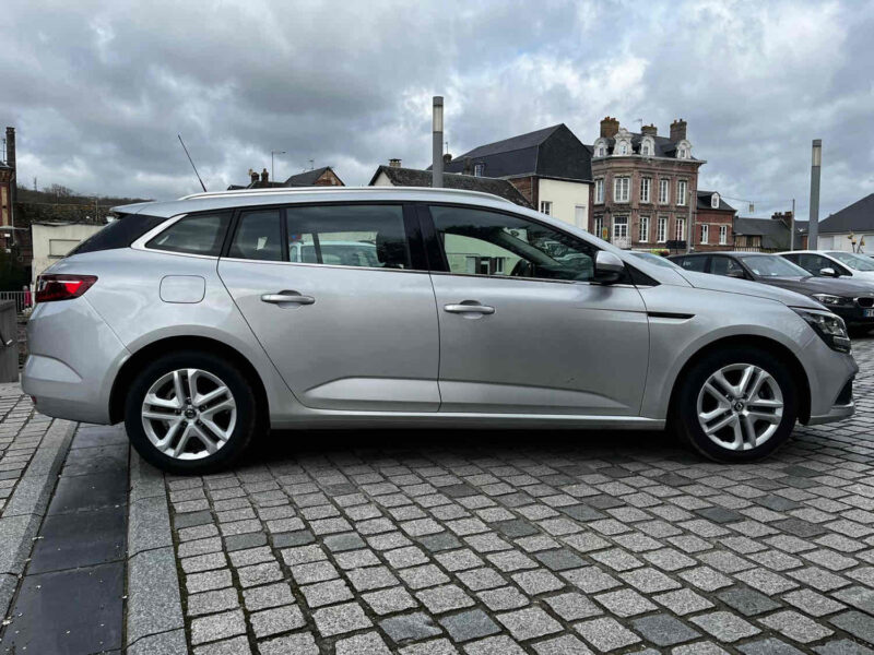 RENAULT MEGANE IV Grandtour 2017