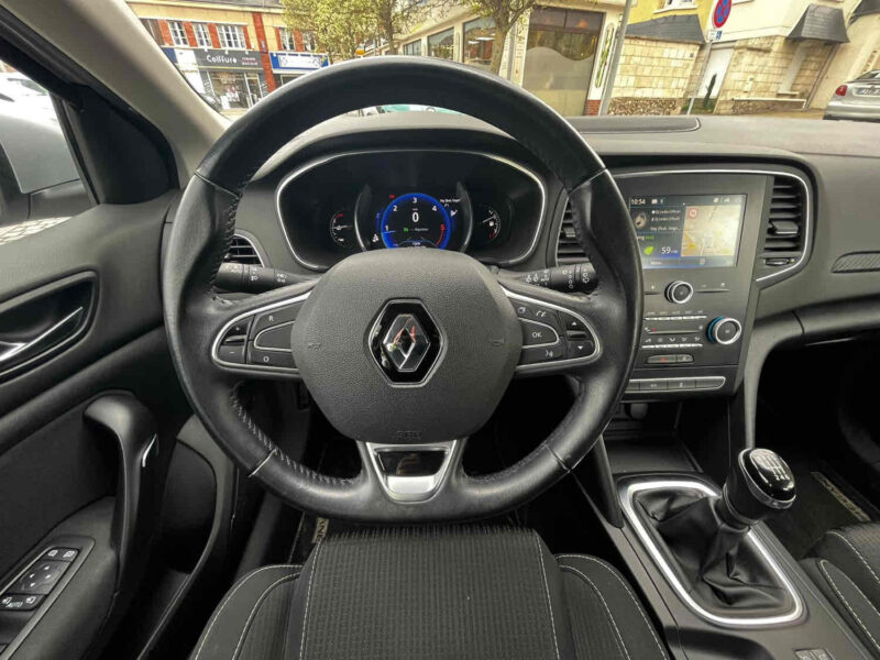 RENAULT MEGANE IV Grandtour 2017