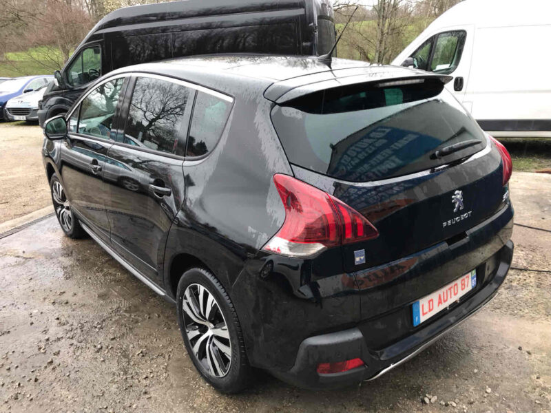 PEUGEOT 3008  2015