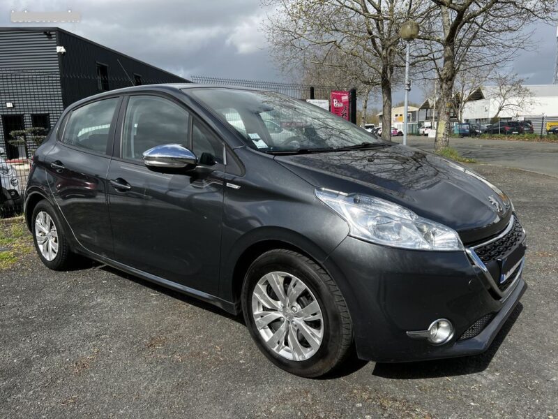 PEUGEOT 208 I 2013