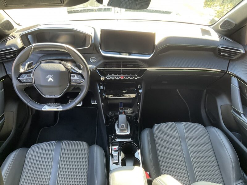 PEUGEOT 208 1.2 PureTech GT 100 CV GARANTIE 12 MOIS