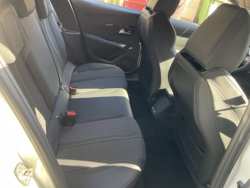 PEUGEOT 208 1.2 PureTech GT 100 CV GARANTIE 12 MOIS